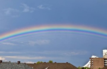 Super arc-en-ciel sur Montréal