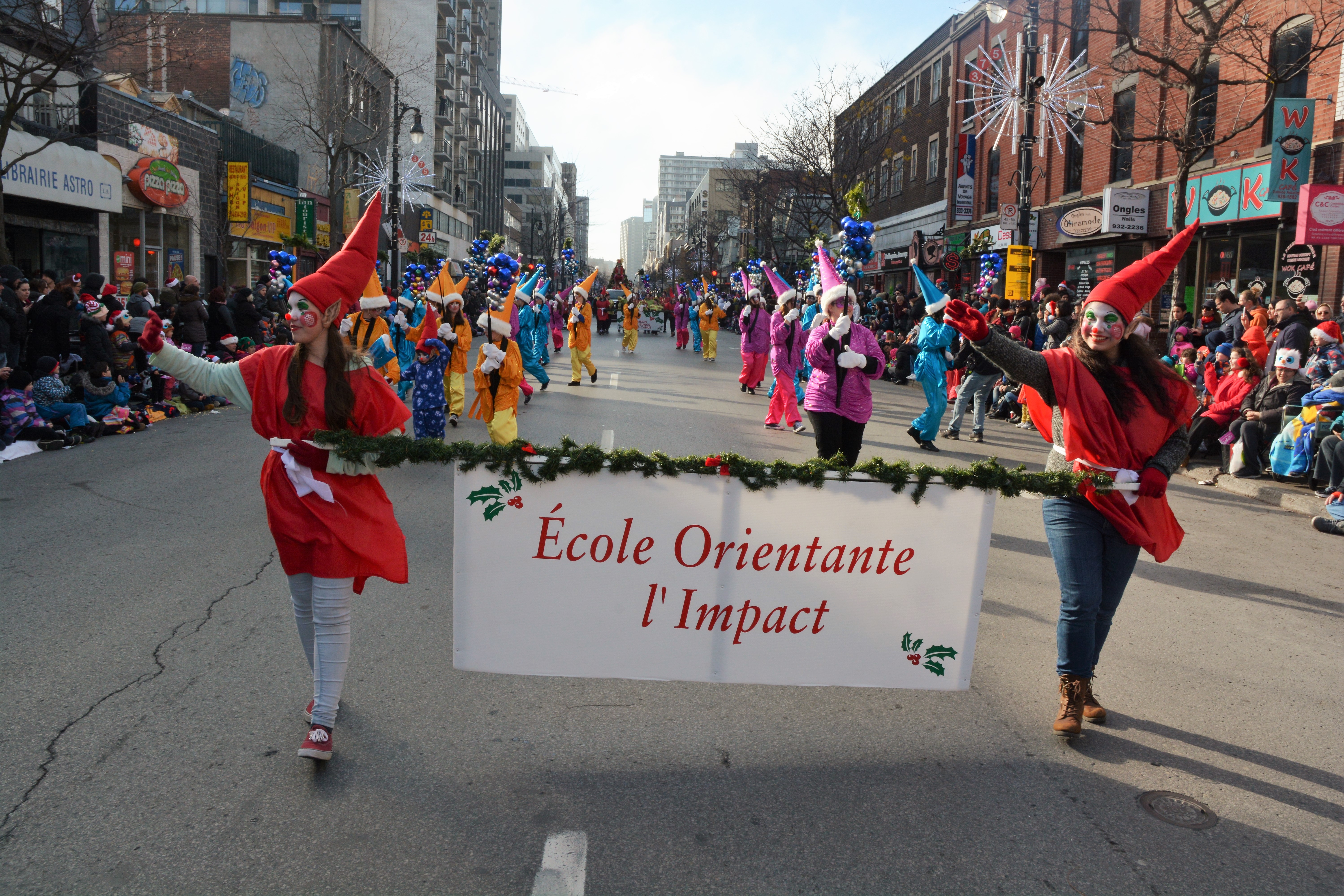 Les photos du Défilé du Père Noël à Montréal  Montreal.TV