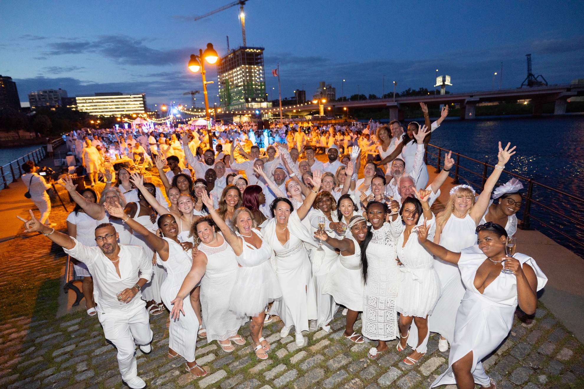 Le Dîner en Blanc 2024 aura lieu le 6 septembre à Montréal